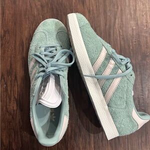 Adidas Women's Original Gazelle Mint Green Sneakers!       Sz: 7 1/2